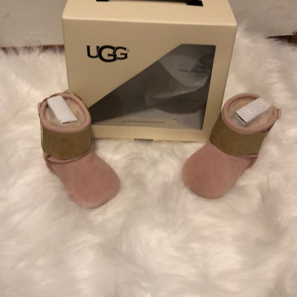 Baby Ugg’s.The price is a good deal.